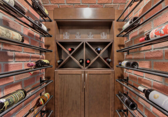 Edmonton-wine-room-faux-brick-finish Edmonton-wine-room-faux-brick-finish